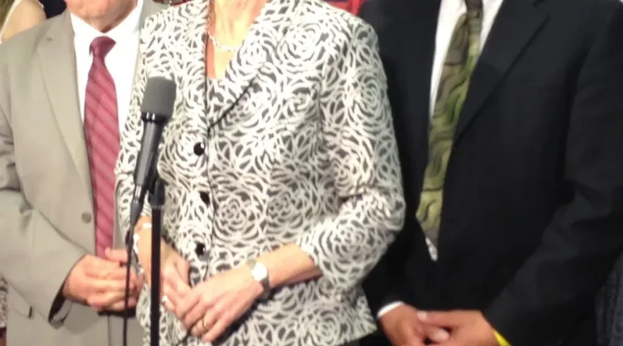 Wynne Should Resign: Poll