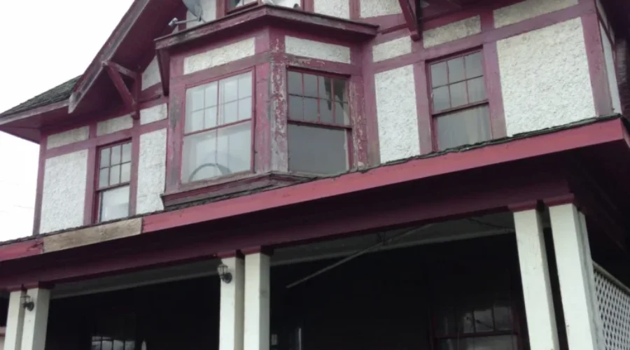 Trinity Church Knocking Down Clergy House