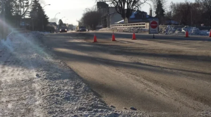 Crews Work On Two Water Main Breaks