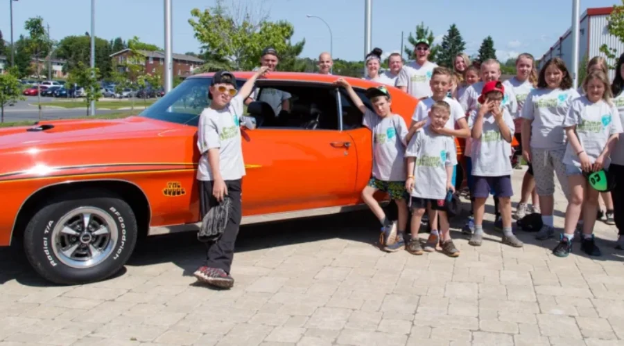 Camp Quality Gets Donation From Car Sale