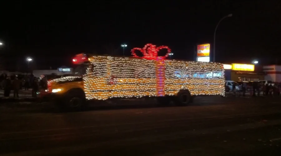Parade Of Lights Bring In 20K