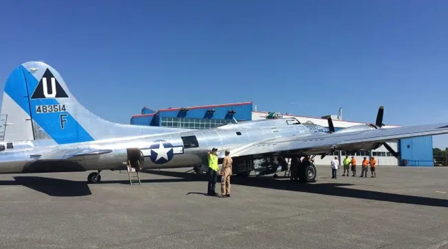 WWII Bombers Visiting Thunder Bay
