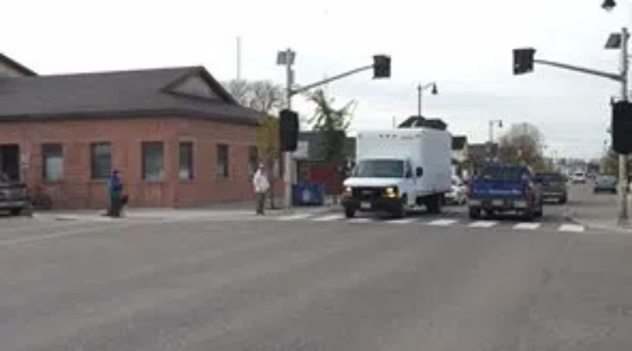 New Pedestrian Cross Over On Algoma
