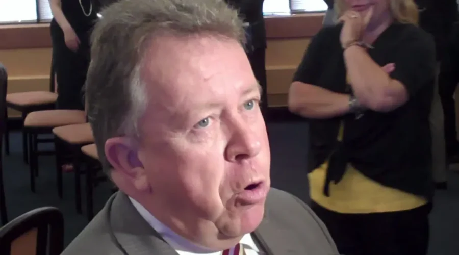 Gravelle Welcomes New Driving Rules