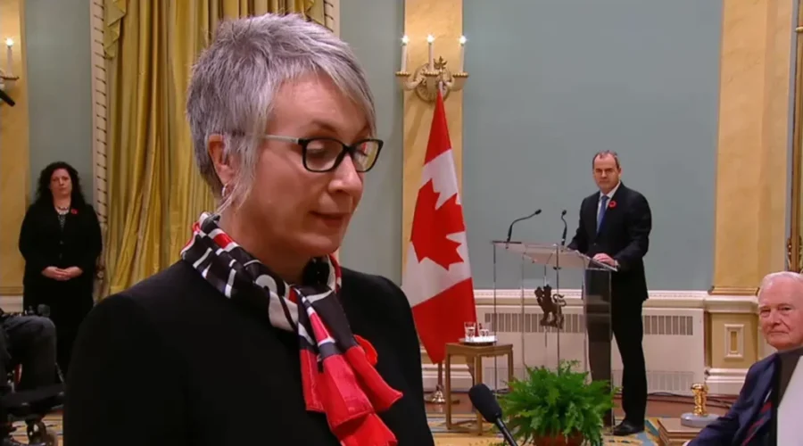 Hajdu Backs Foreign Affairs Minister