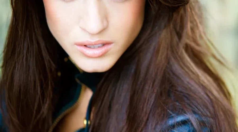 Local Actress Faces Charge In L.A.