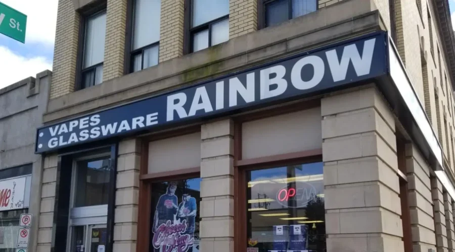 Vape Shop Owner Educates Customers