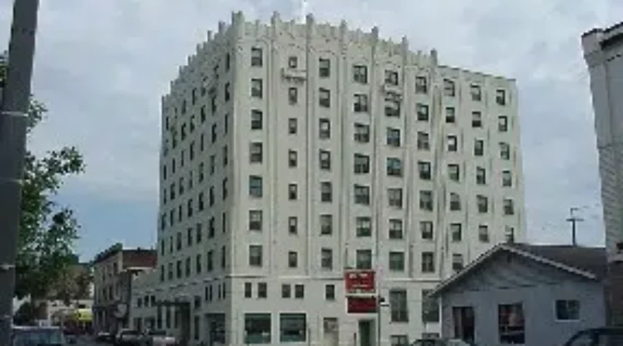 Royal Edward Arms Offers Library Space