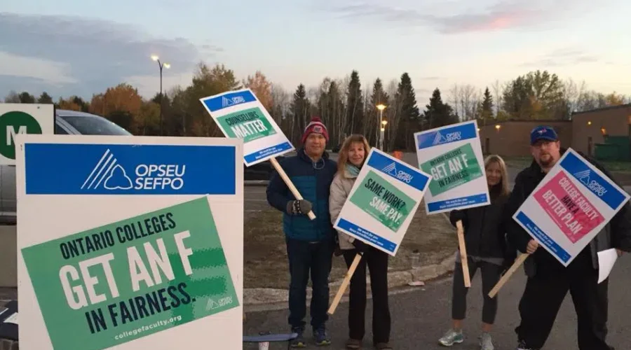 College Workers To Protest Minimum Wage Freeze