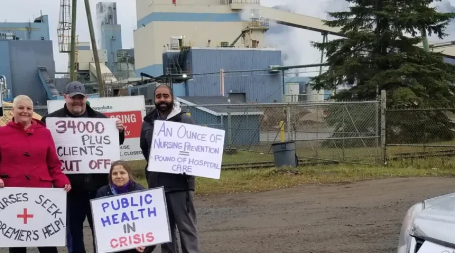 Premier Visits Thunder Bay Amid Protests