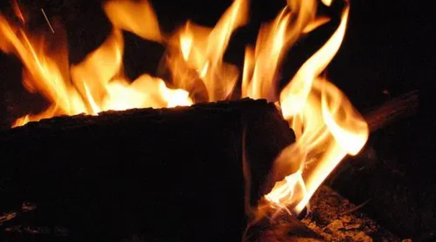 Firefighters Urge Holiday Safety