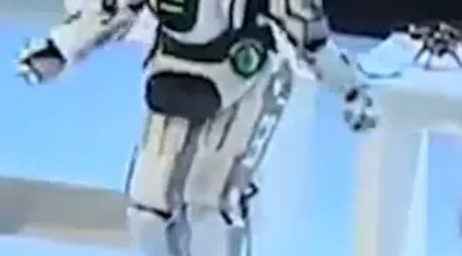 Robot Ruse