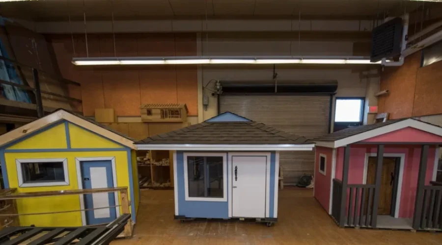 Playhouse Raffle To Help Charity