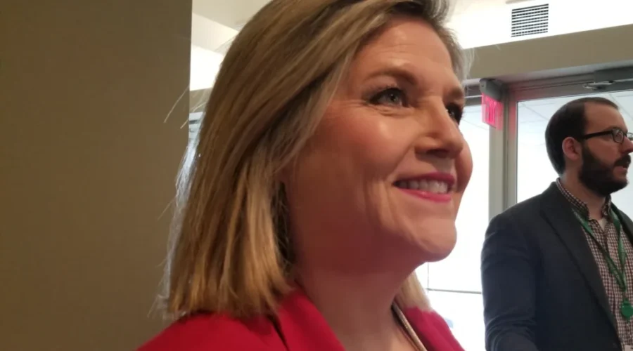 Horwath Seeks End To Provincial Cuts