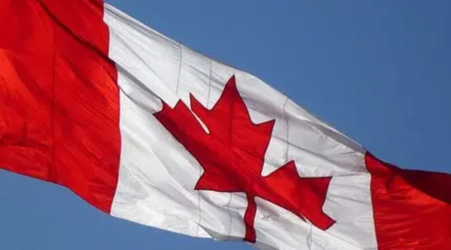 Husky/Esso Flag Down While Pole Repairs Made