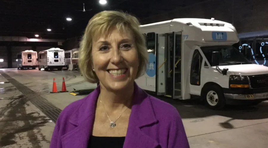 Infrastructure Minister Visits City Transit