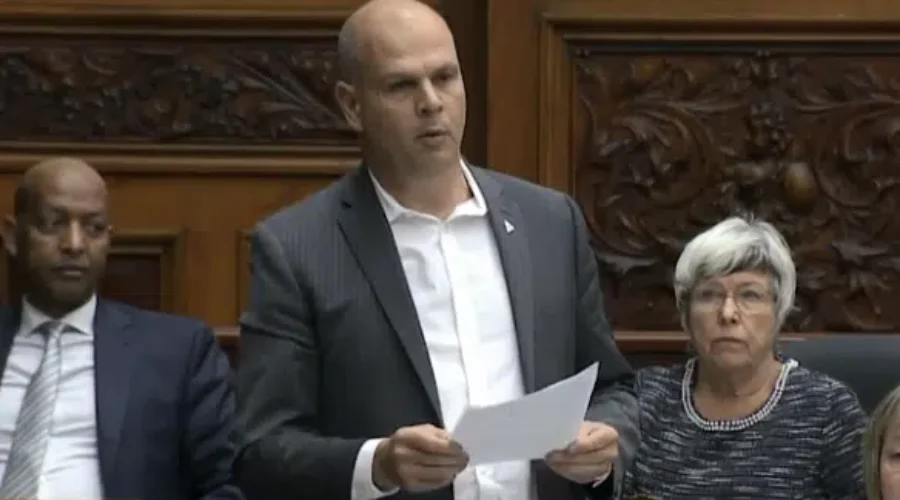 NDP Slam Defeat Of Highway Safety Bill