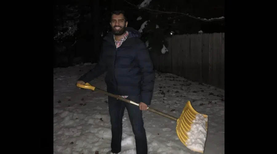 Volunteer Group Digs Out Local Driveways
