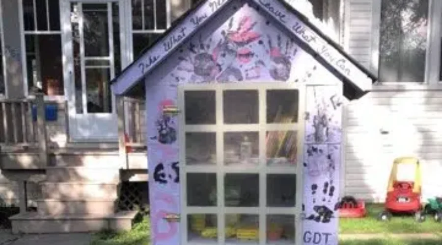 Blessing Boxes Expand To Schools