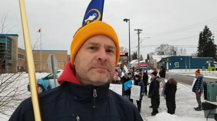 Union Claims Government Is Lying In Dispute