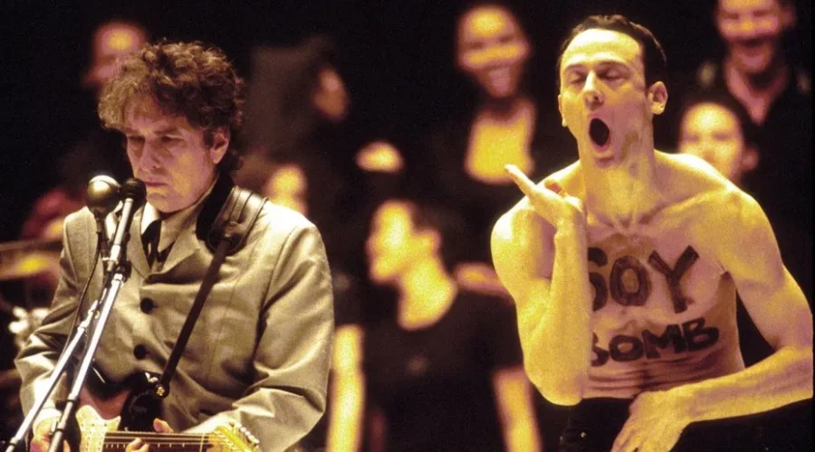 Retro Lounge – Bob Dylan SOY BOMBED at Grammys 1998, Sesame Street