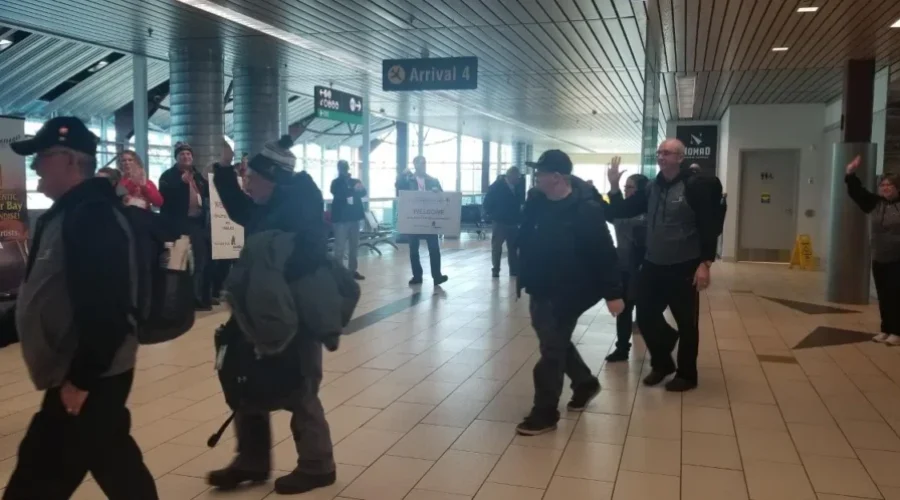 VIDEO: First Of Athletes Land In Thunder Bay