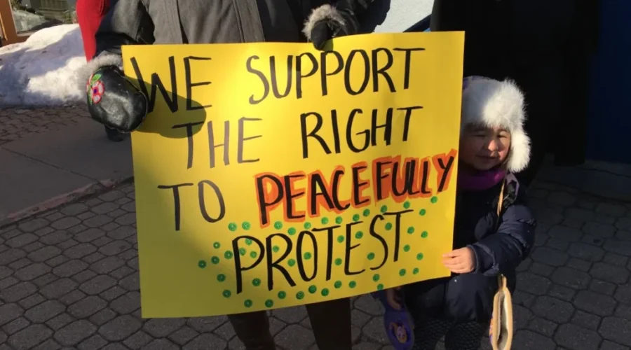 MacKay’s Tweets Spur Rally Outside Meet &amp; Greet