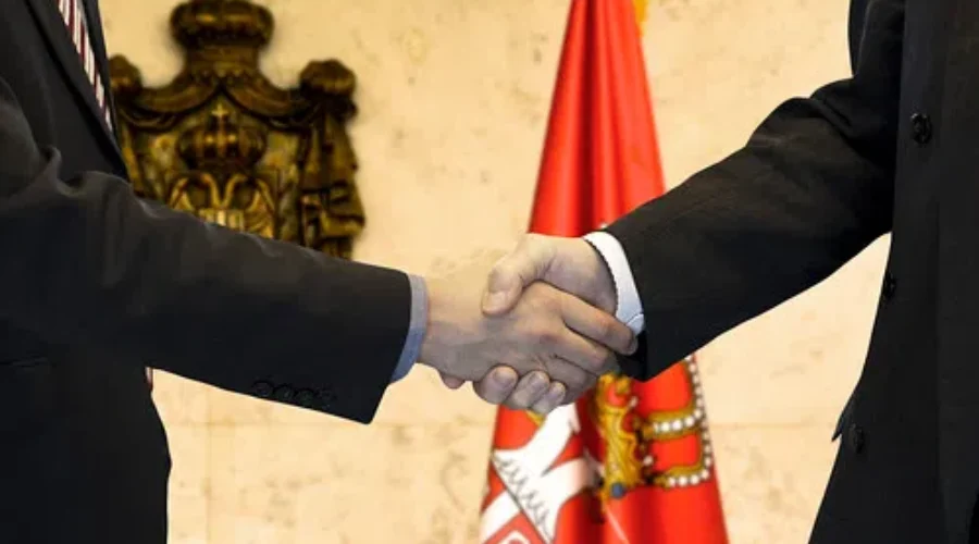 Watch: Handshake Alternative