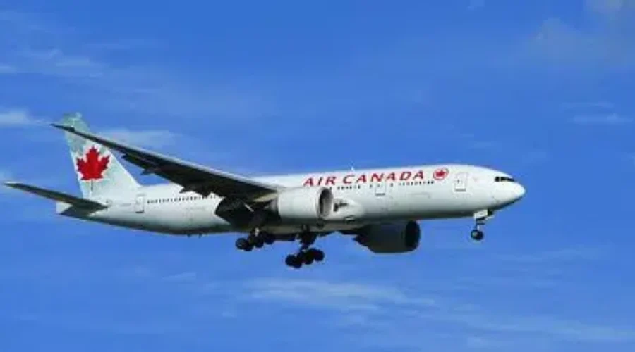 Air Canada Wants To Buy Air Transat