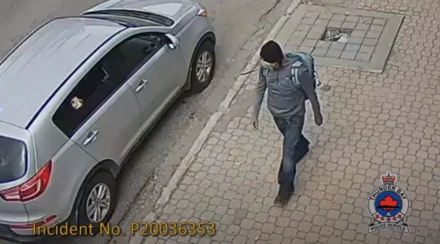 VIDEO: Police Seek Robbery Suspect