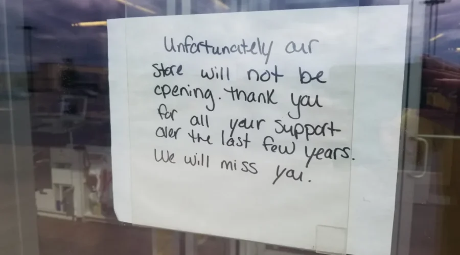 Retail Store Closes
