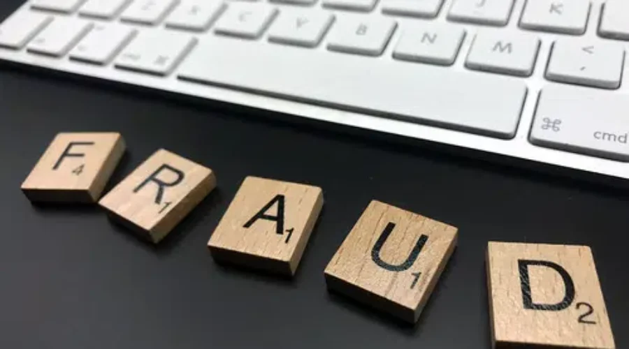 Police Warn Of Online Fraudsters