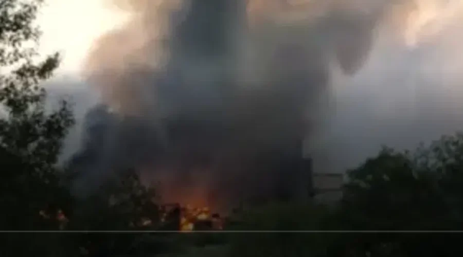 UPDATE 10:30: Fire Still Burning In Rosslyn
