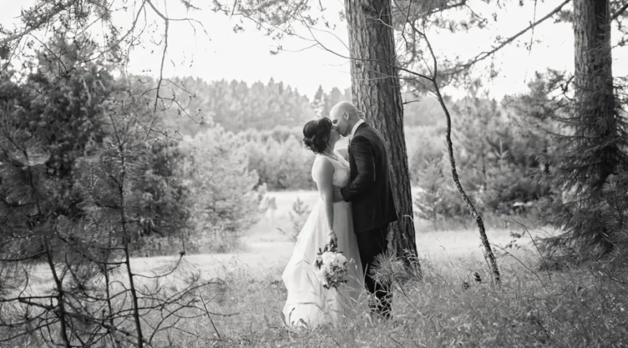 Pandemic Costly For Wedding, Event Planners