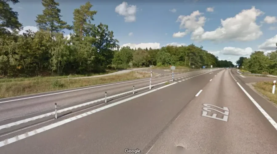 Group Pitches Divided Highway System