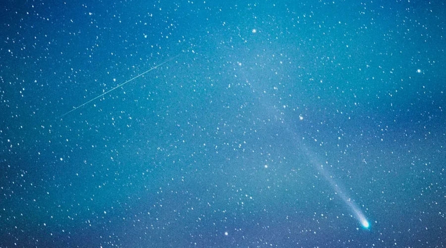 Meteor Shower Over T-Bay This Weekend!