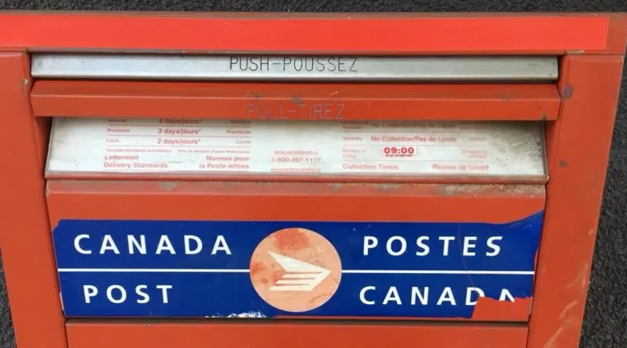 Postal Workers Union Rejects Offer