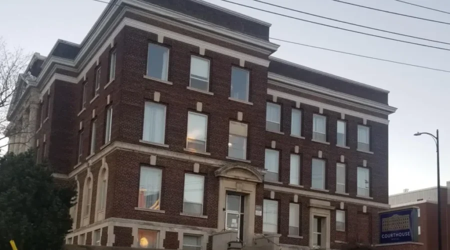 Courthouse Hotel Tops In Ontario