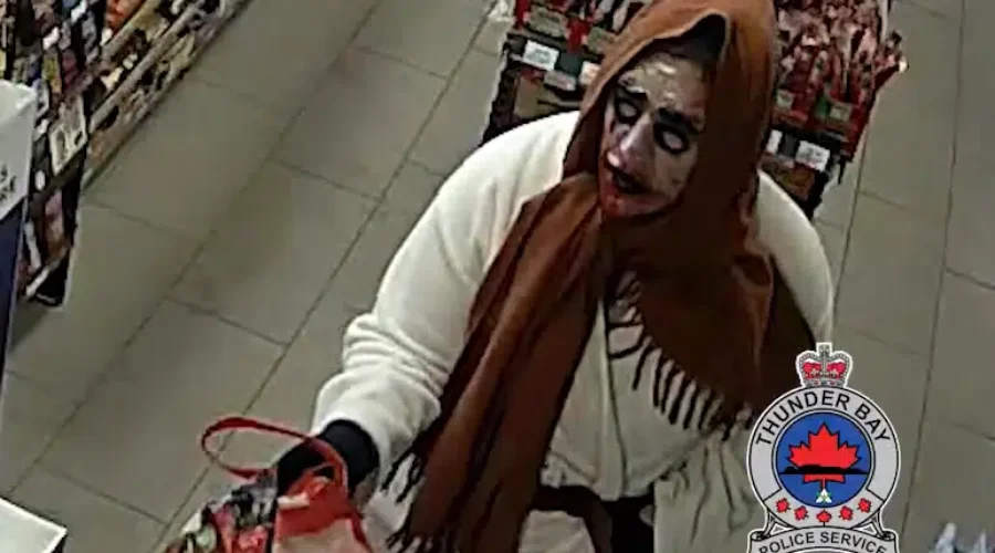 VIDEO: Police Looking For Robbery Suspect