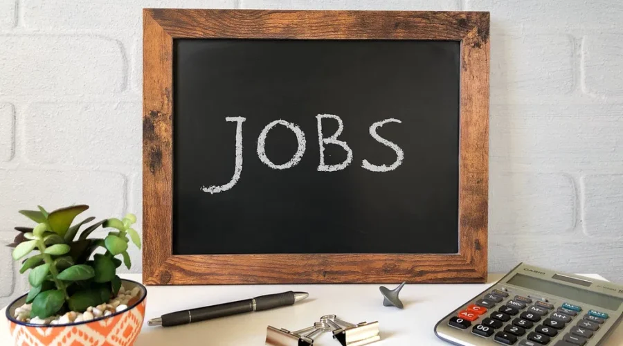 Unemployment Rate Drops %1