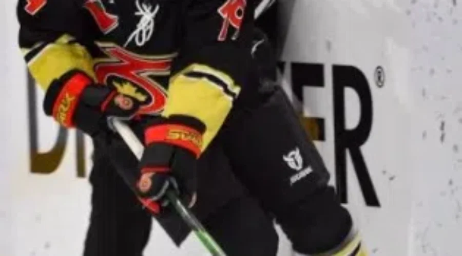 Local Hockey Player Chasing Women’s Crown