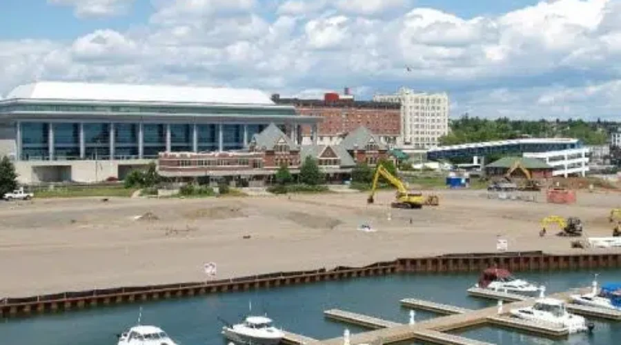 City Considers Waterfront Trail Work