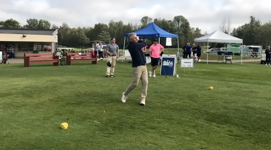 Mayor’s Mulligan Raises Over $20K