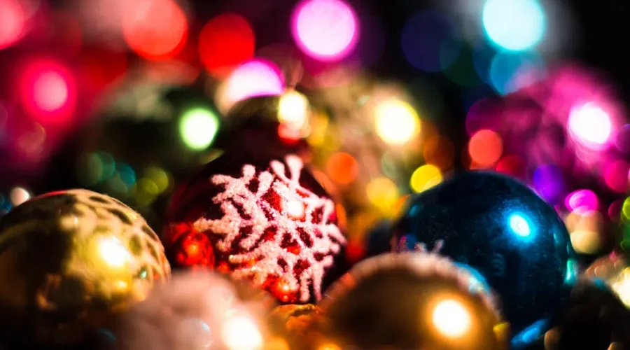 Christmas Day: Open & Closed