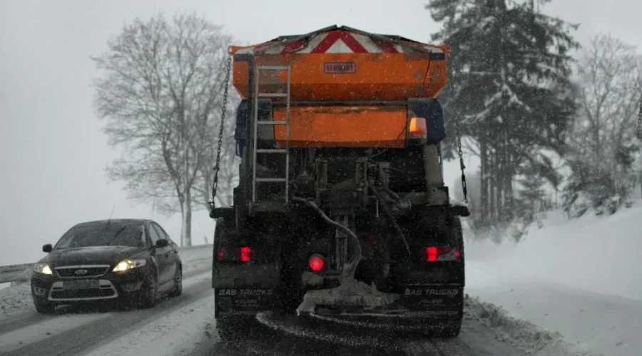 Plowing: What You Need To Know In Thunder Bay