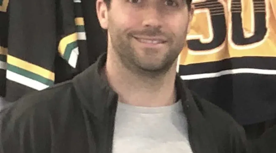 Maple Leafs Acquire Carter Hutton