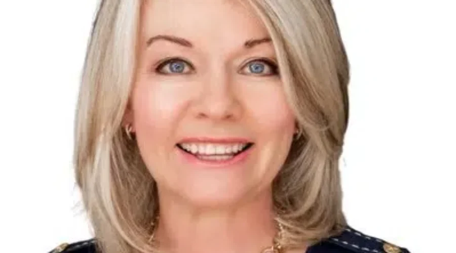 Candice Bergen Chosen As Interim Leader Of Conservatives