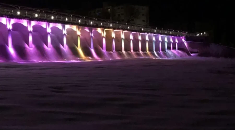 Boulevard Lake Dam………..LIGHTS!!!