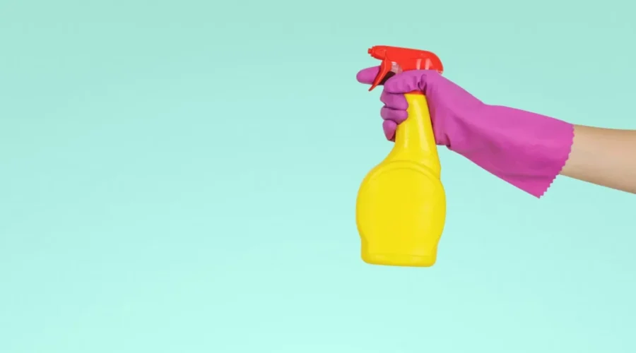 Canadians Less Likely To Clean Compared To Inter-Continental Counterparts