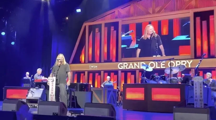 Watch: Um…Vince Neil at the Grand Ole Opry?